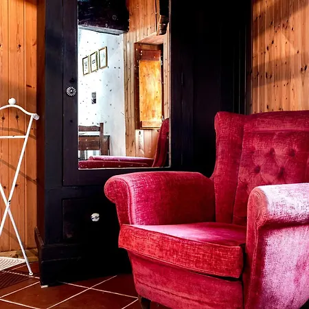 Casa Puggimiano 아파트 *
